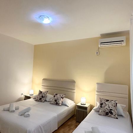 Apartmens Xhenis Lux Ulcinj Exterior foto
