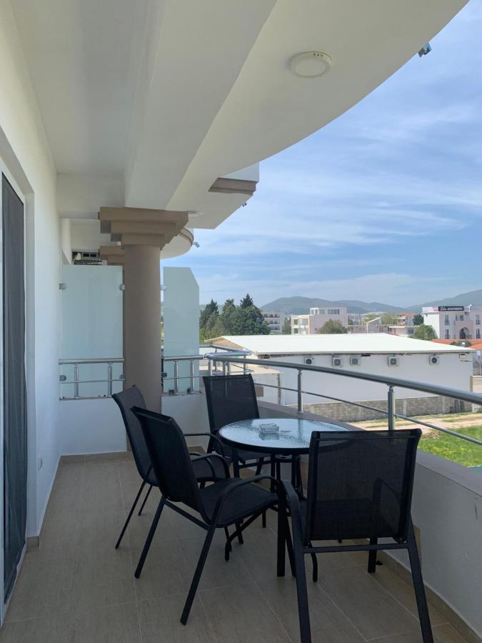 Ferienwohnung Apartmens Xhenis Lux Ulcinj Exterior foto