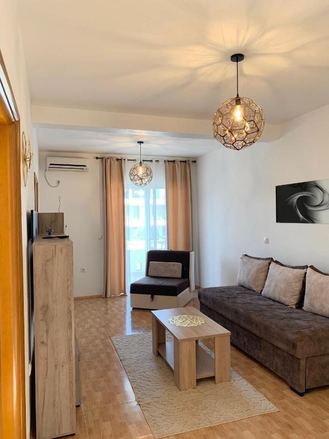 Ferienwohnung Apartmens Xhenis Lux Ulcinj Exterior foto