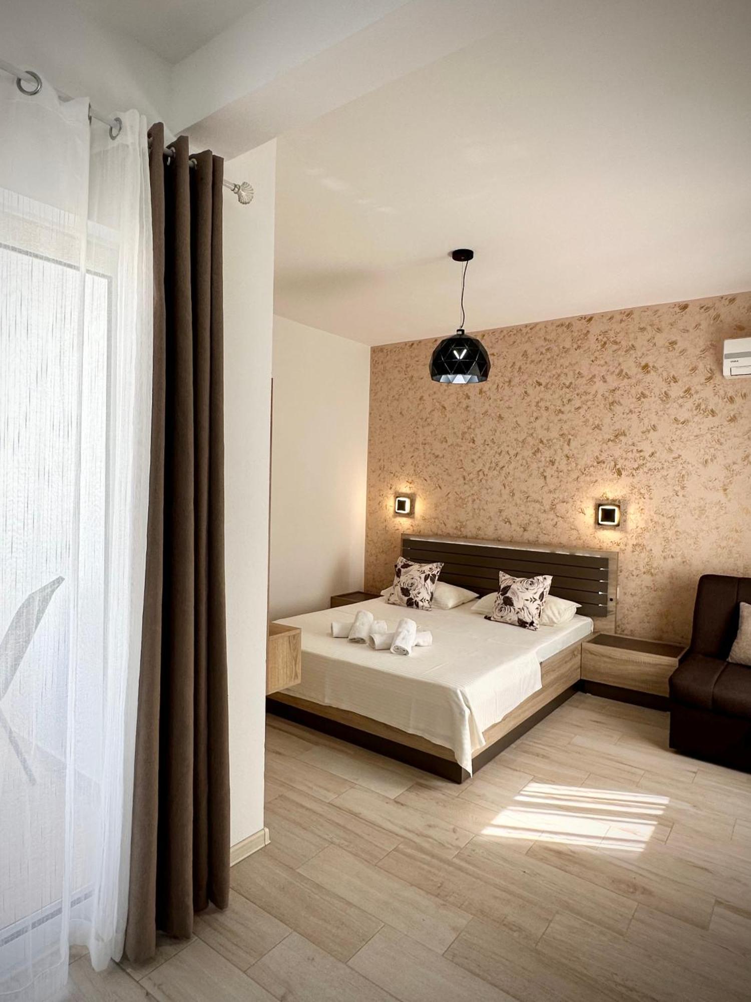 Apartmens Xhenis Lux Ulcinj Exterior foto