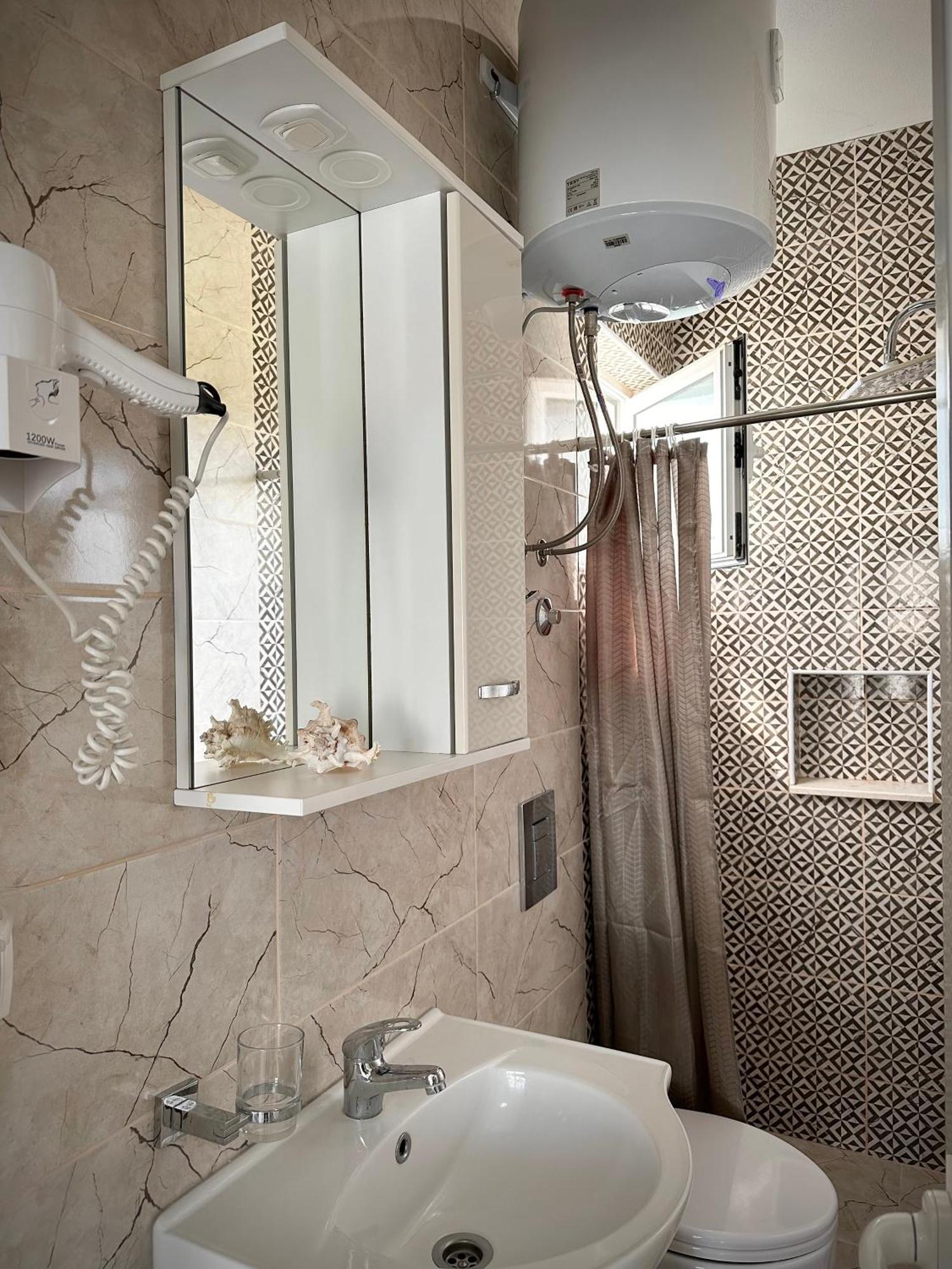 Apartmens Xhenis Lux Ulcinj Exterior foto