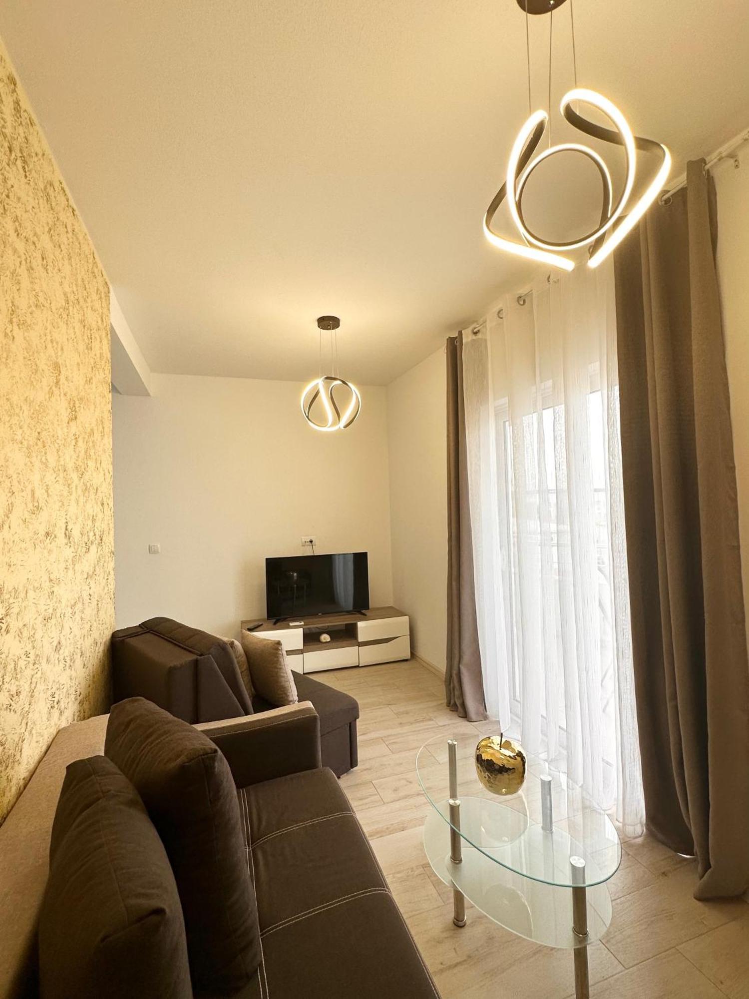 Ferienwohnung Apartmens Xhenis Lux Ulcinj Exterior foto