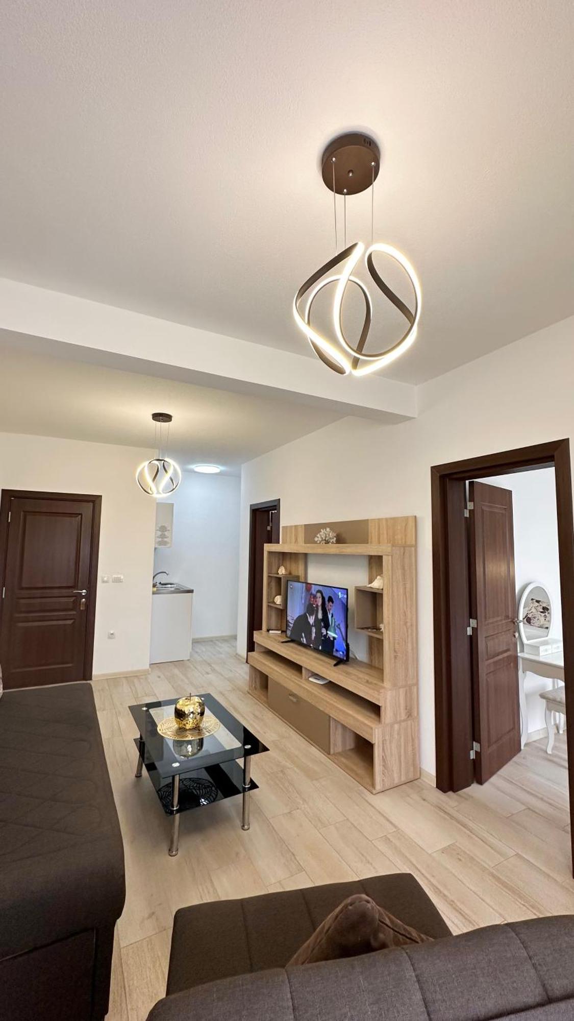 Ferienwohnung Apartmens Xhenis Lux Ulcinj Exterior foto